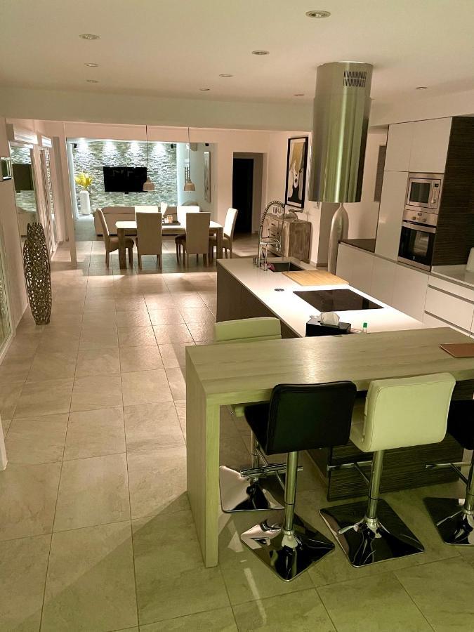 Villa Pyeranch Торевиеха Екстериор снимка