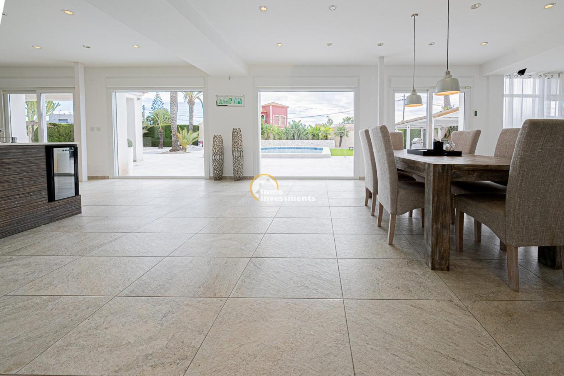 Villa Pyeranch Торевиеха Екстериор снимка